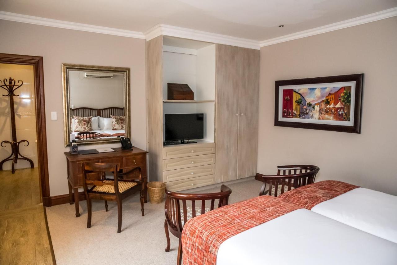 Madison Manor Boutique Hotel นิสนา ภายนอก รูปภาพ