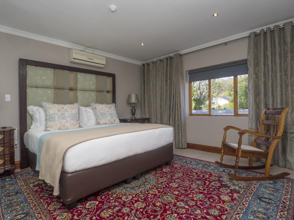 Madison Manor Boutique Hotel นิสนา ภายนอก รูปภาพ